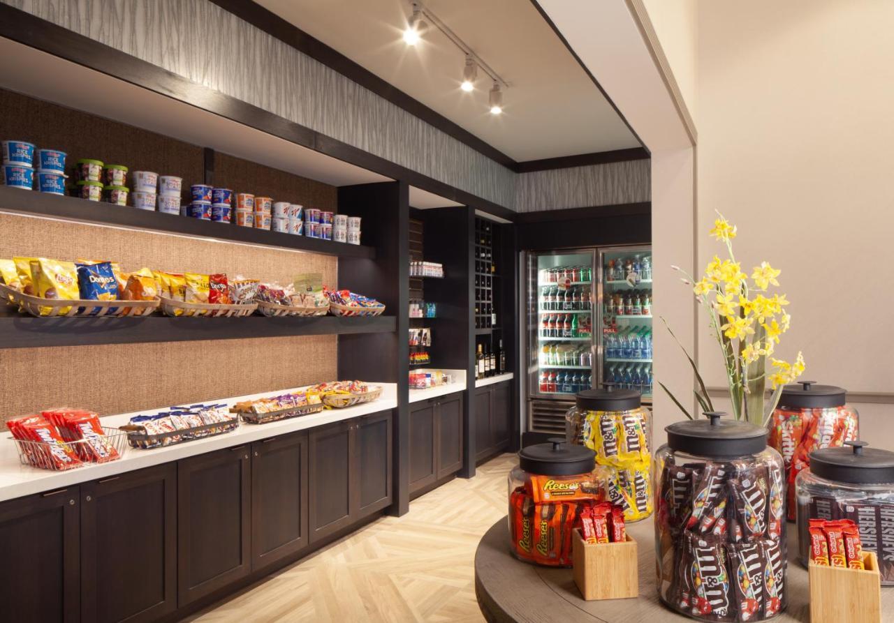 Hilton Atlanta/Marietta Hotel & Conference Center Екстер'єр фото
