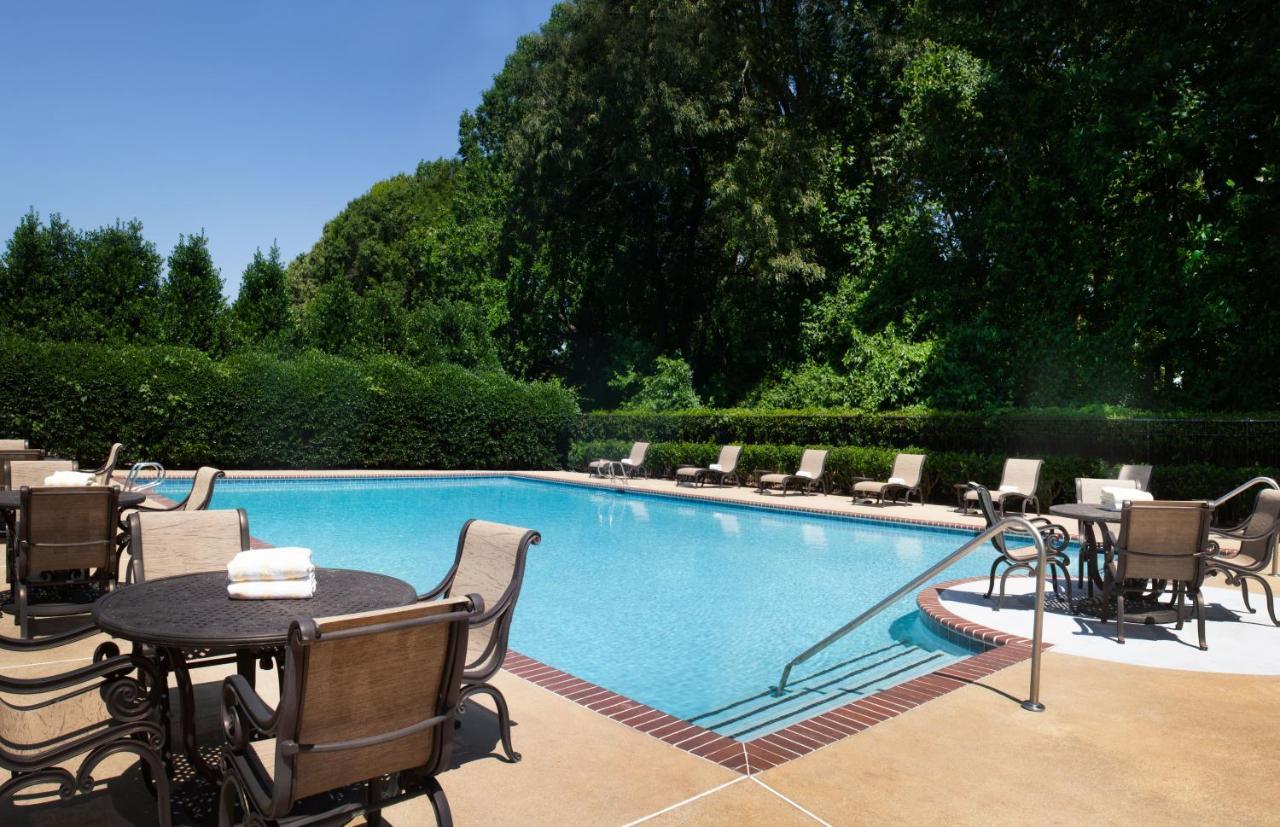 Hilton Atlanta/Marietta Hotel & Conference Center Екстер'єр фото