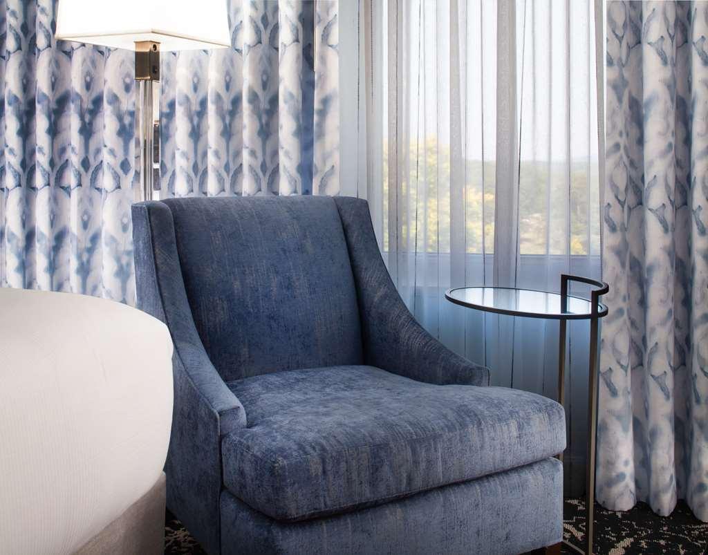 Hilton Atlanta/Marietta Hotel & Conference Center Номер фото