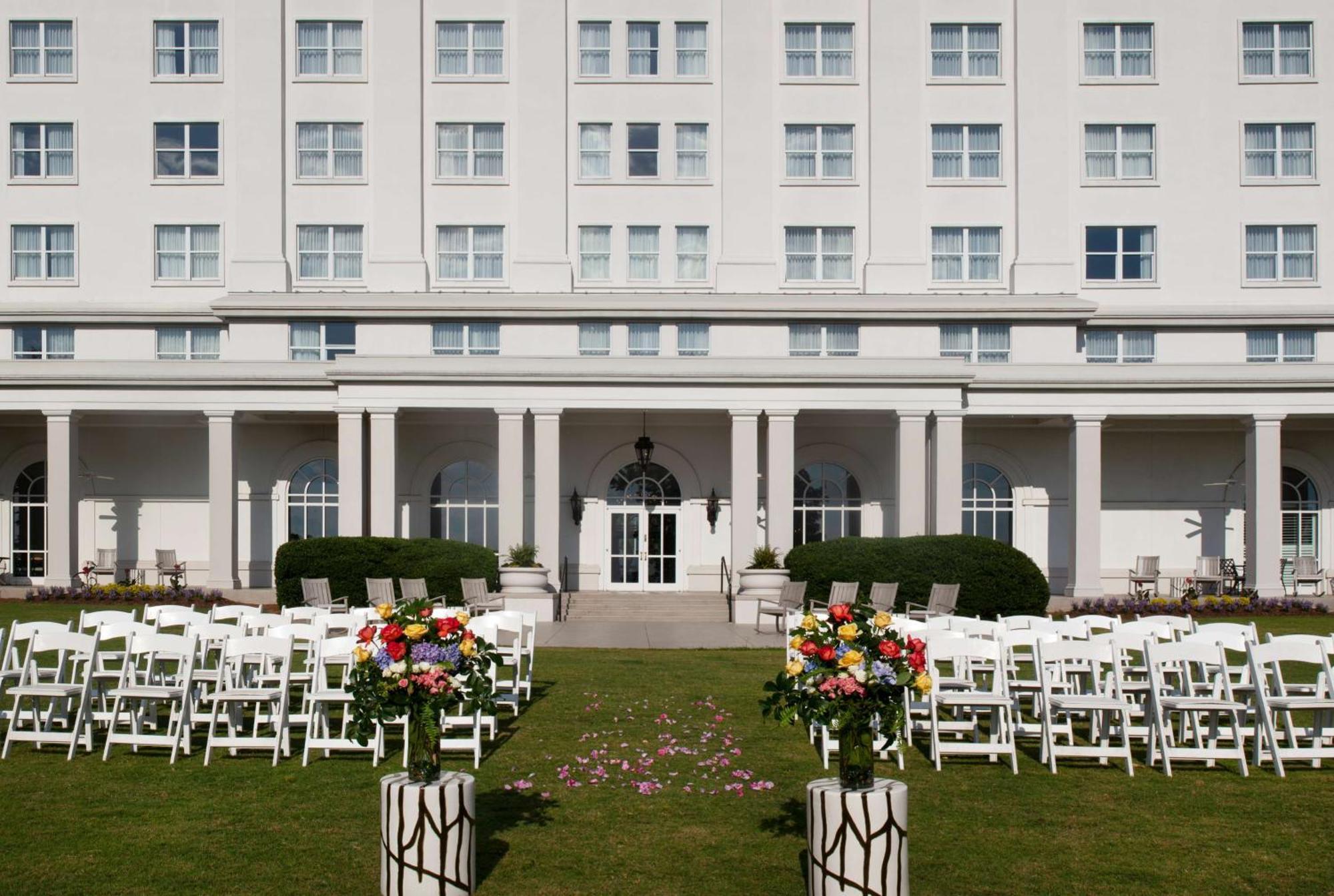 Hilton Atlanta/Marietta Hotel & Conference Center Екстер'єр фото