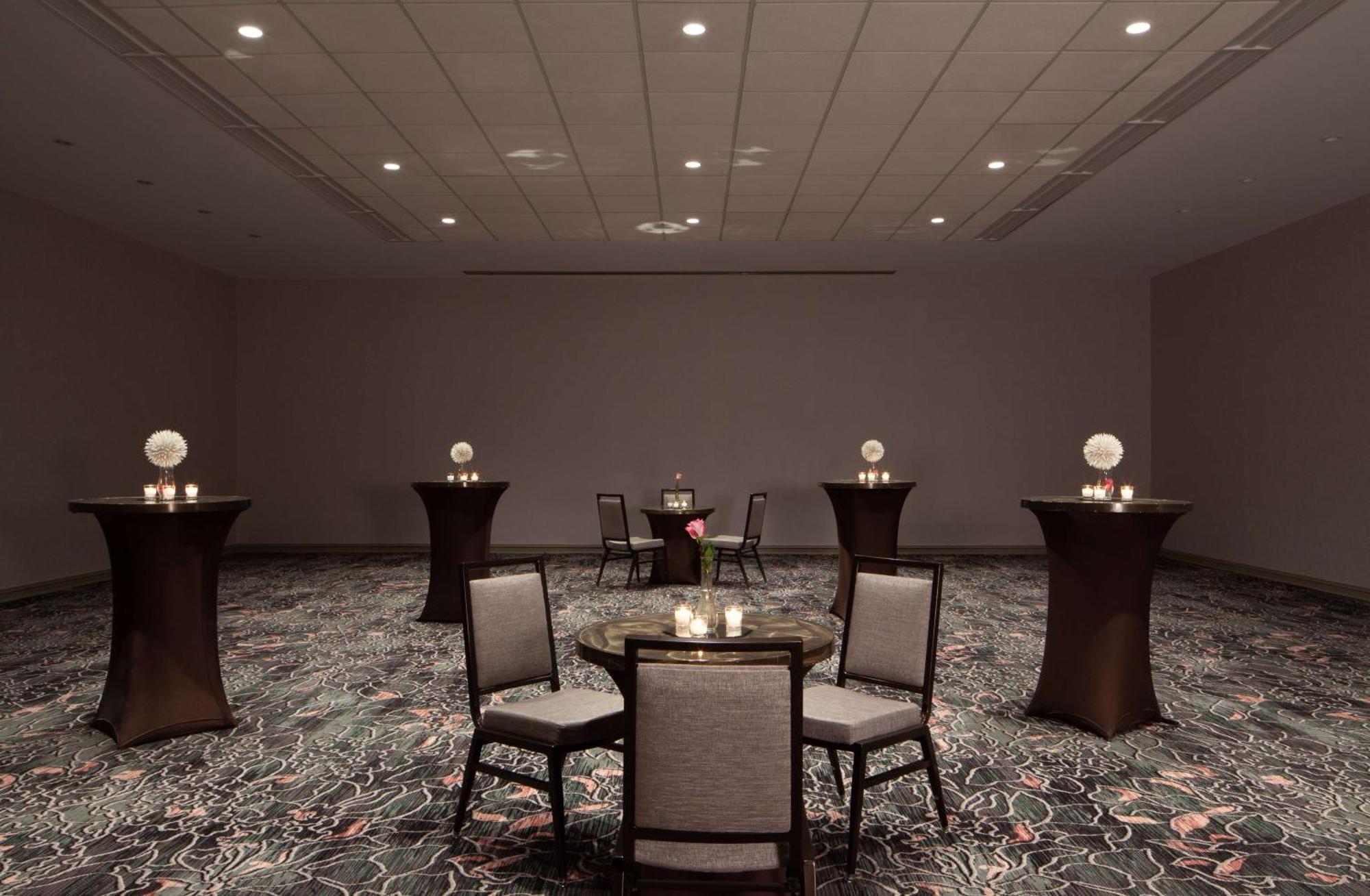 Hilton Atlanta/Marietta Hotel & Conference Center Екстер'єр фото