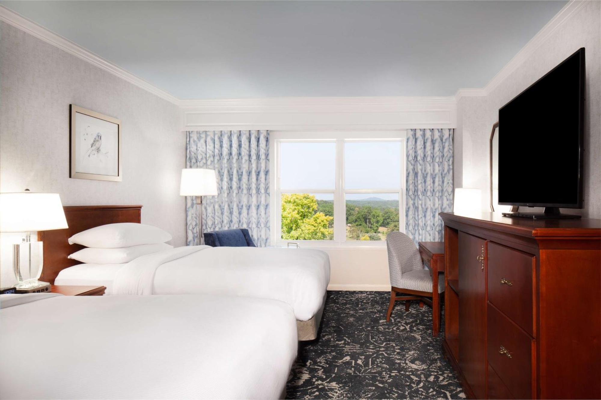 Hilton Atlanta/Marietta Hotel & Conference Center Екстер'єр фото