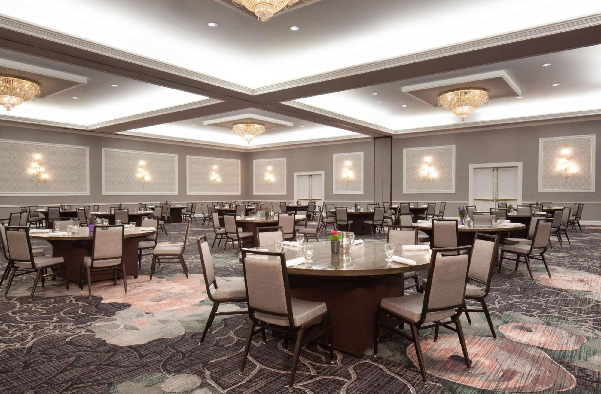 Hilton Atlanta/Marietta Hotel & Conference Center Екстер'єр фото