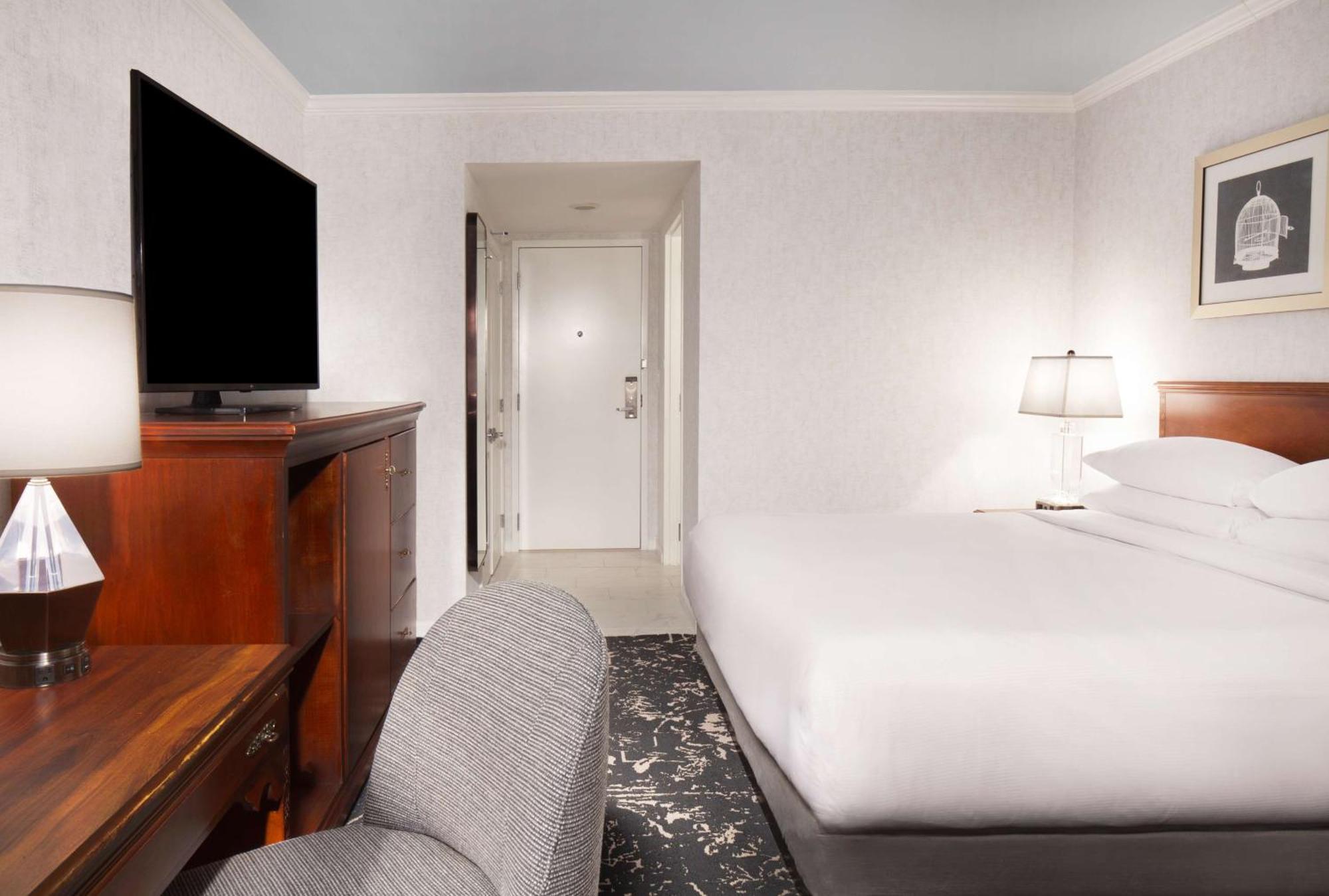 Hilton Atlanta/Marietta Hotel & Conference Center Екстер'єр фото