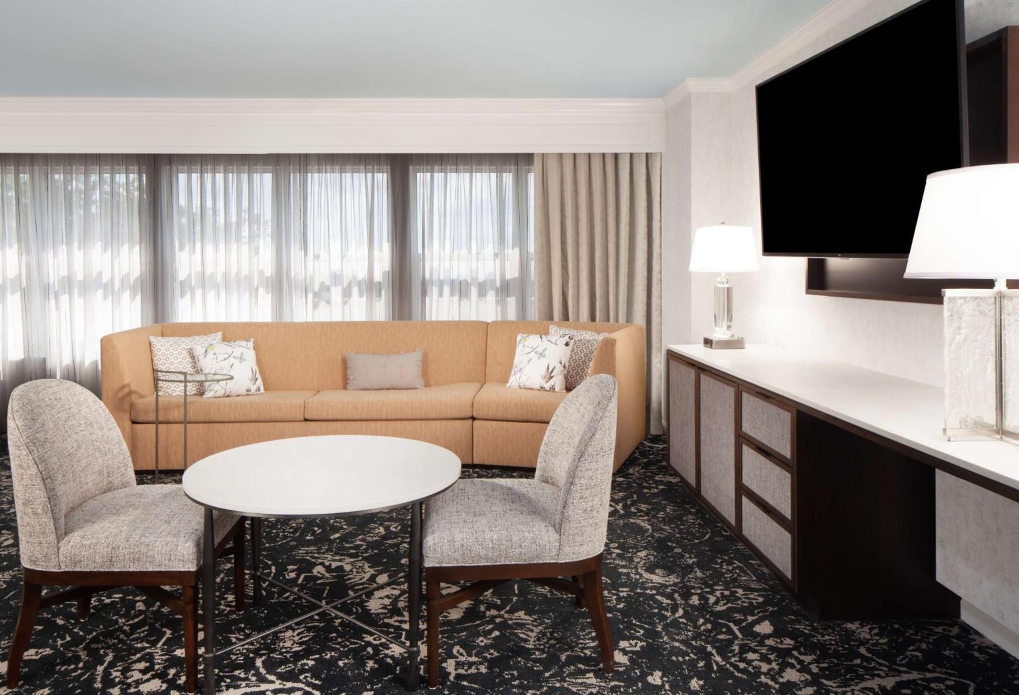 Hilton Atlanta/Marietta Hotel & Conference Center Екстер'єр фото